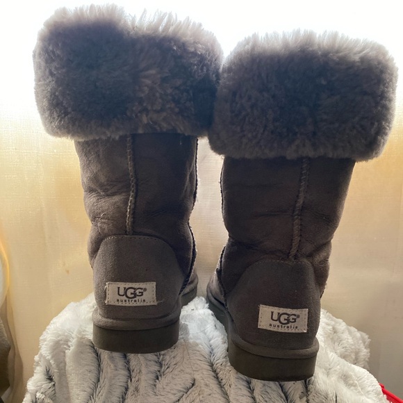 UGG Shoes - 🩶UGGs🩶